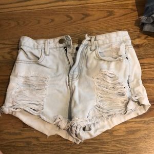 BRANDY MELVILLE JEAN SHORTS
